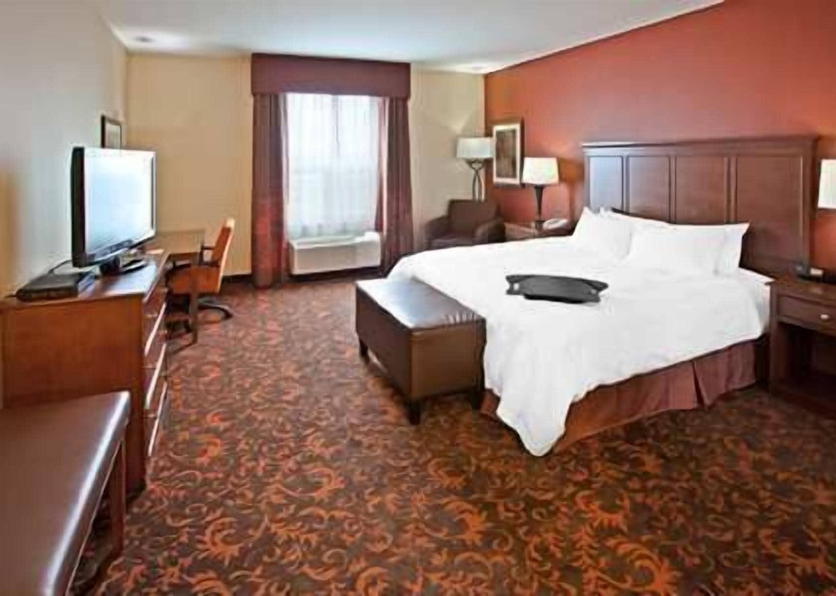 Hampton Inn By Hilton Edmonton South Екстер'єр фото